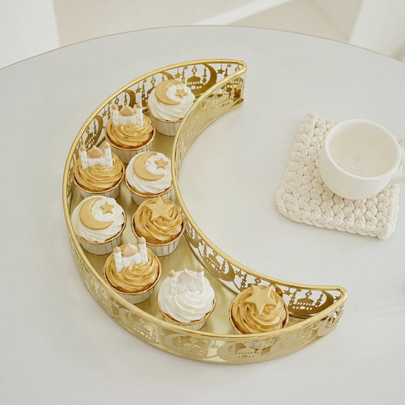 Elegant metal candle holder