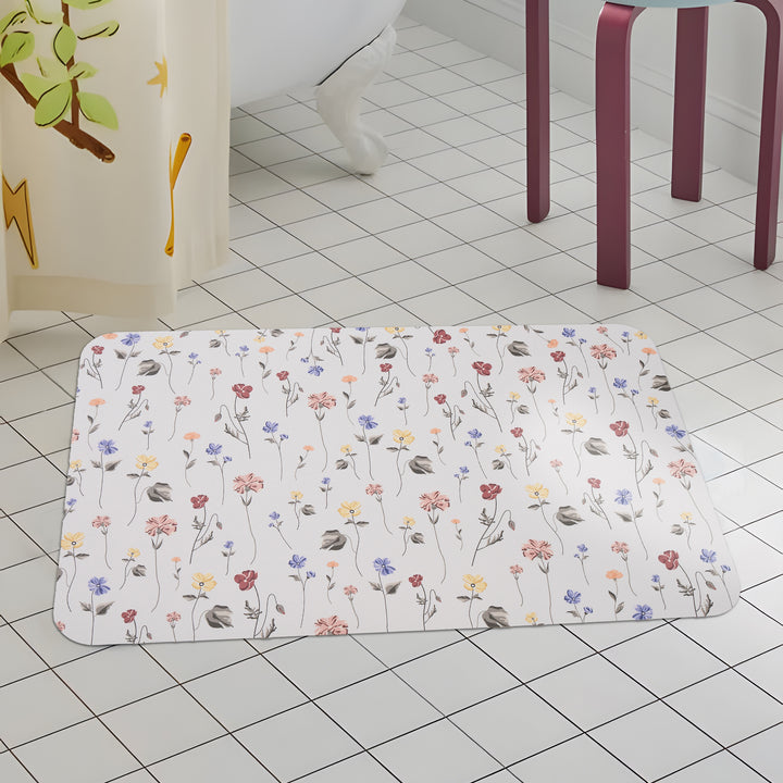 Avarnia Bath Mat Set made of soft microfiber with non-slip latex backing and delicate ornamental print