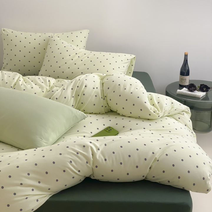 Decorative Polka Dot Comforter Set Avarnia