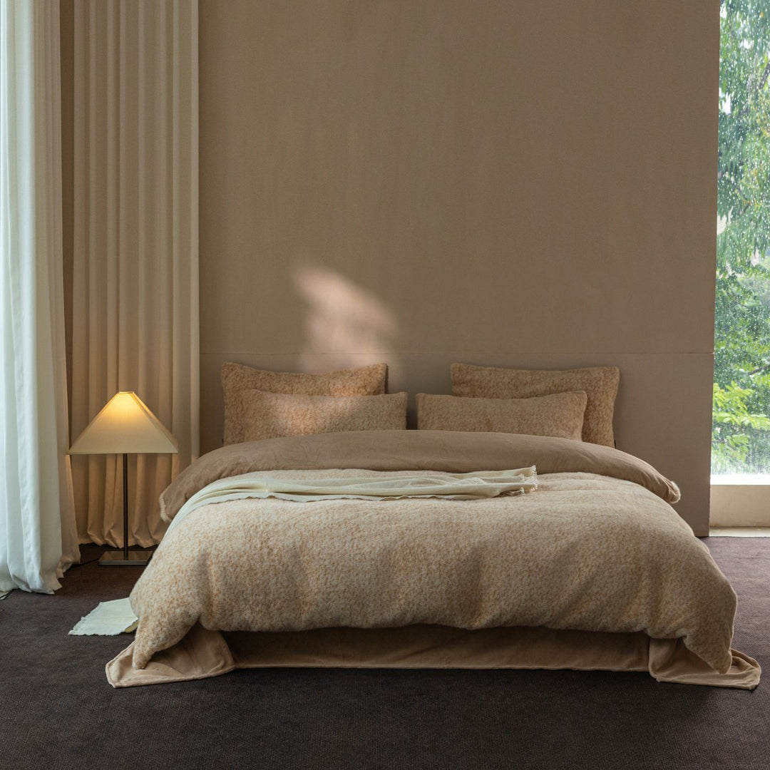 Decorative Premium Linen Bedding Set Avarnia