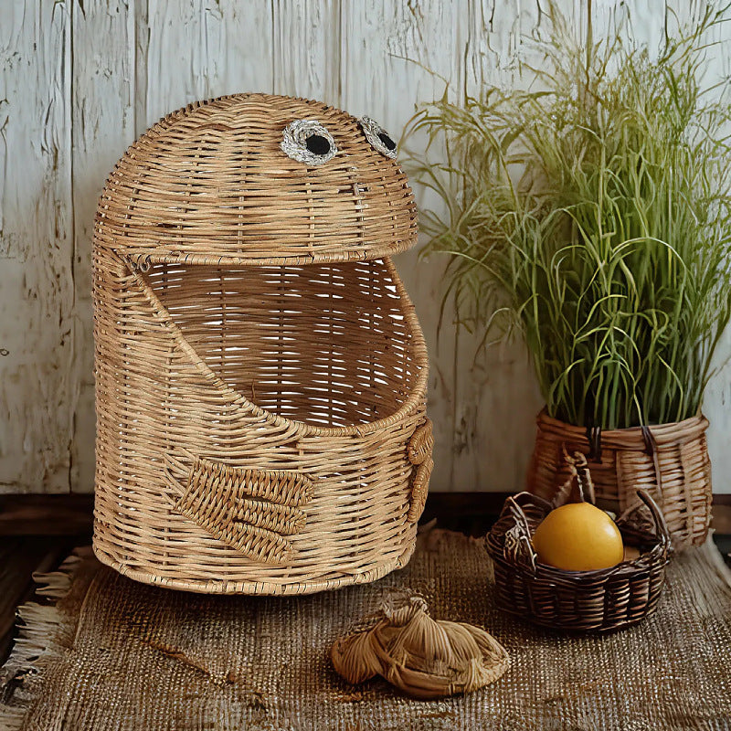 Playful storage basket in animal design
