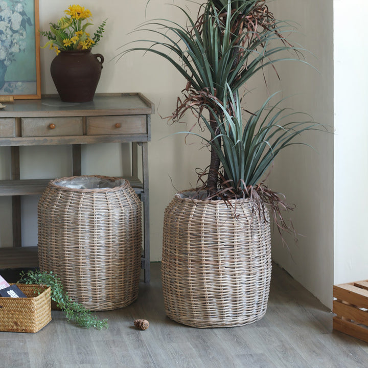 Rustic wicker basket