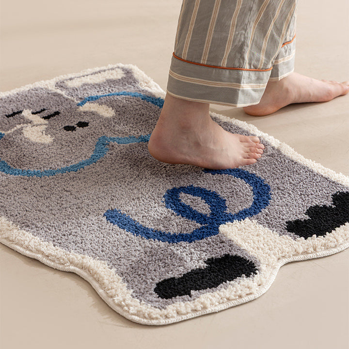 Gorilla-shaped bath mat with non-slip bottom