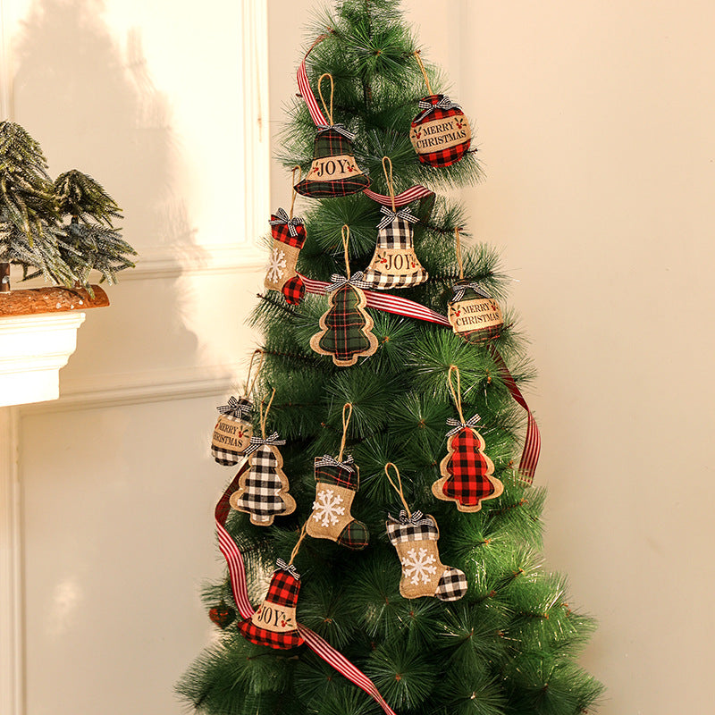 Decorative Christmas tree ornaments in rustic look