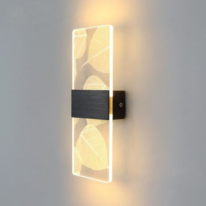 Artistic wall light fixture