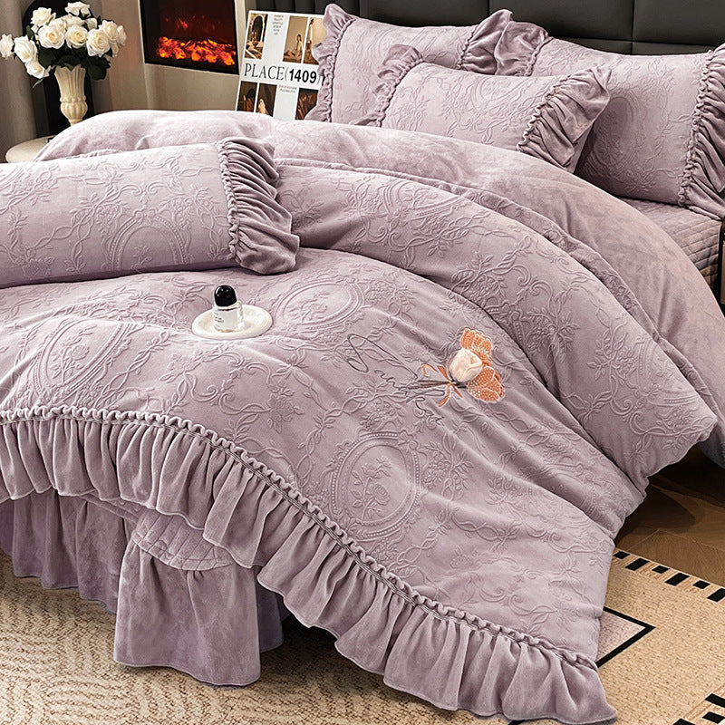 Luxurious Embroidered Bedding Set