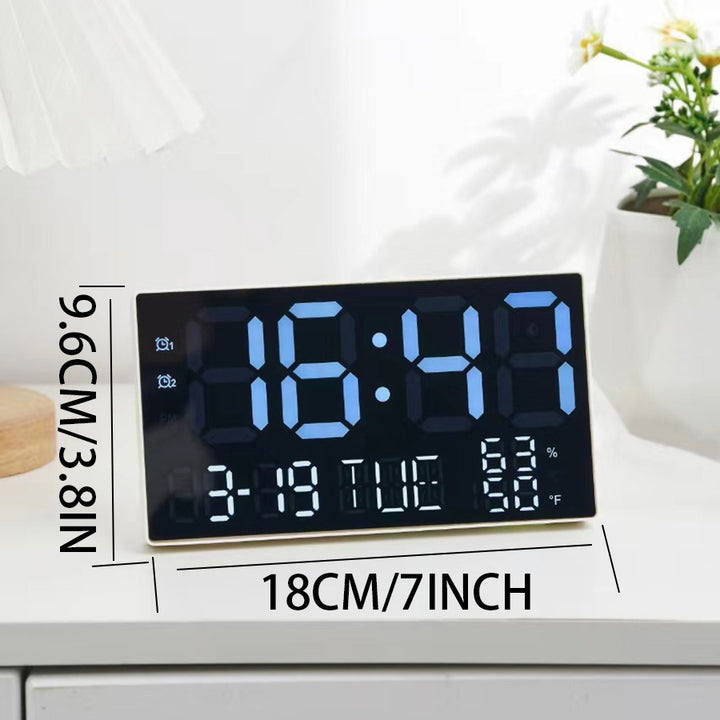 Digital table clock