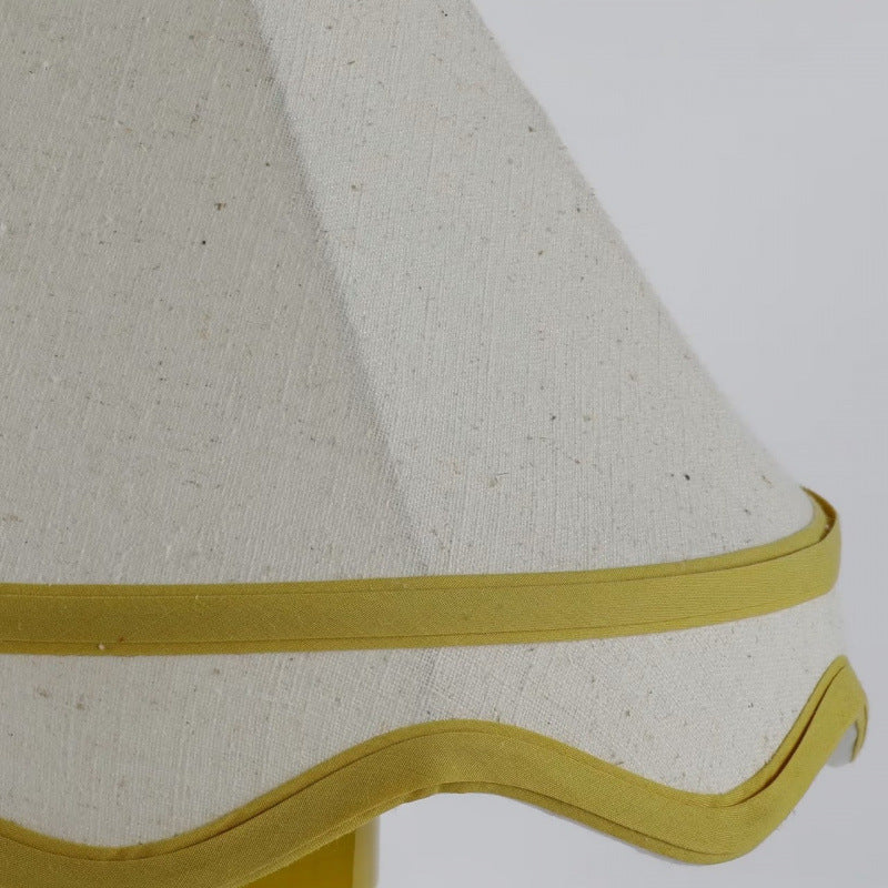 Decorative ceramic table lamp