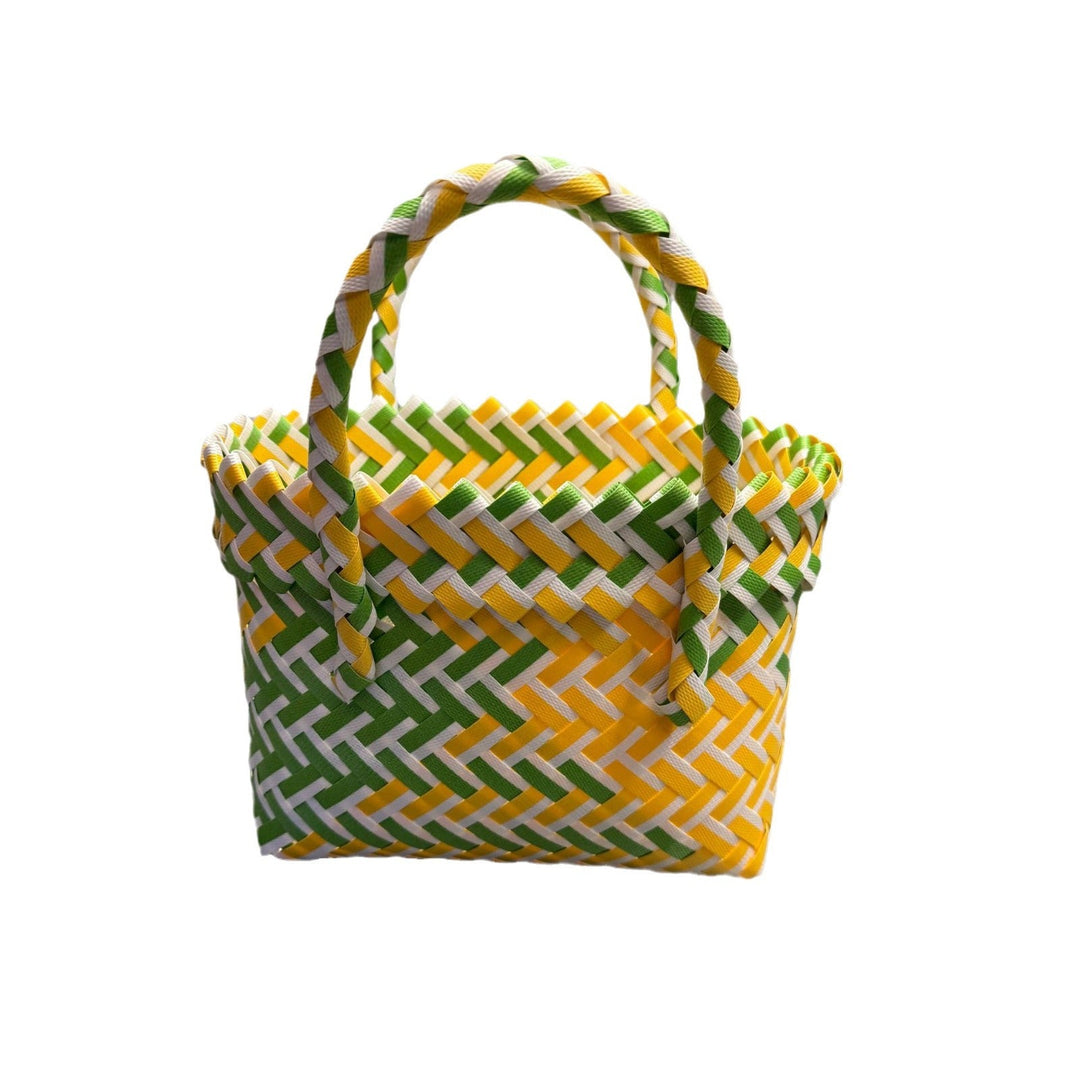 Handcrafted basket bag in stylish design