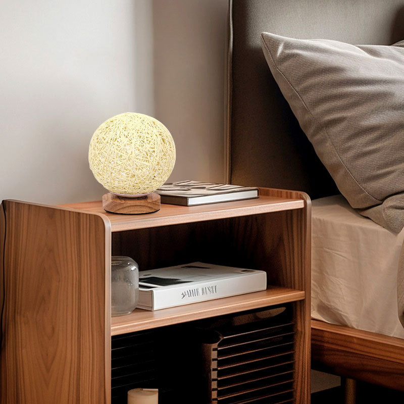 Artistic decorative table lamp