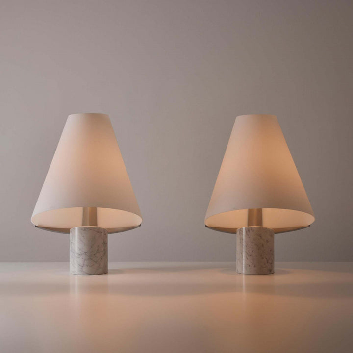 Contemporary cone table lamp