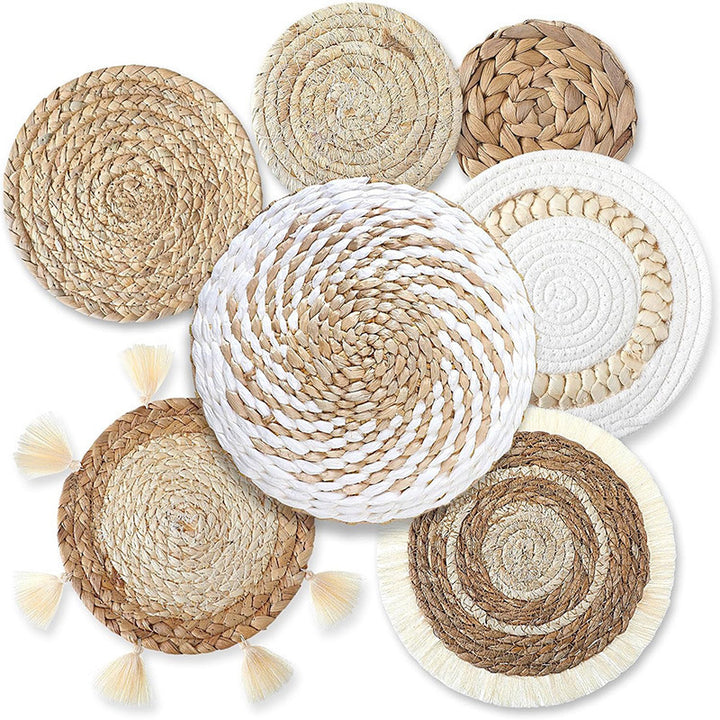 Round Tablecloth Made of Natural Materials