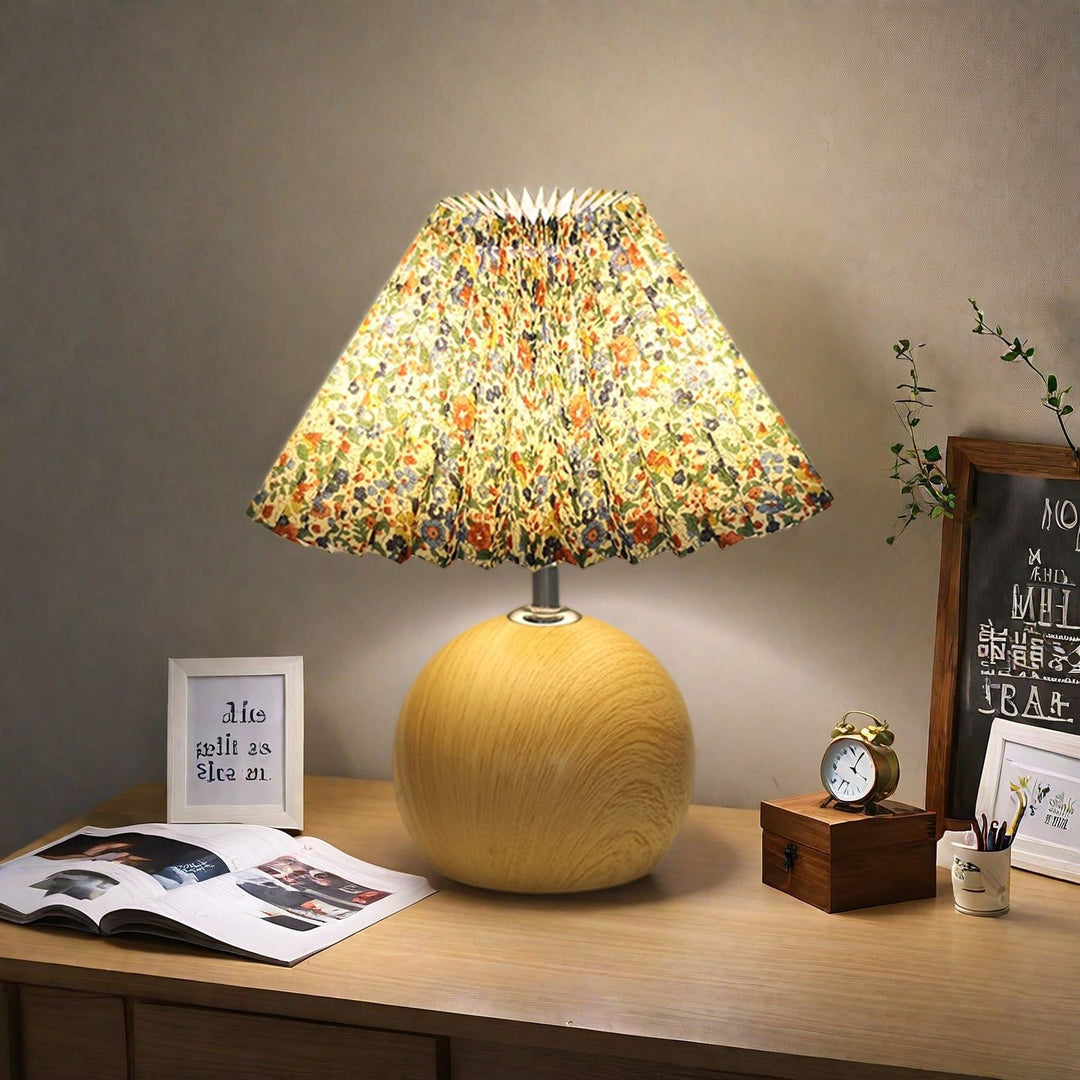 Decorative table lamp