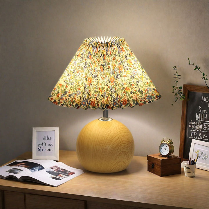 Decorative table lamp