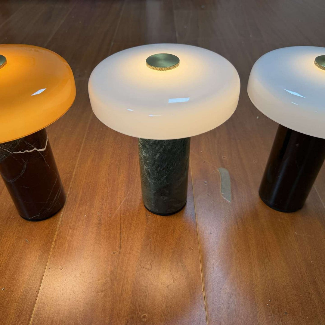 Decorative table lamp