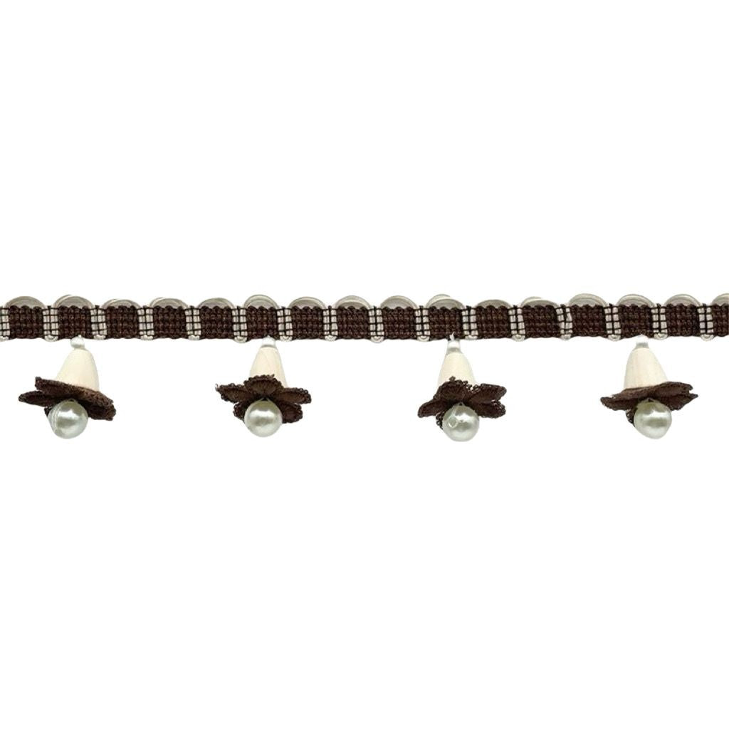 Elegant and Playful Lace Trim