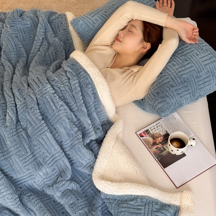 Plush Textured Faux Fur Blanket