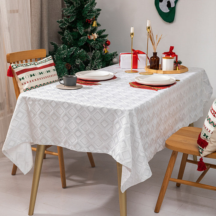 Rectangular jacquard tablecloth with diamond woven structure
