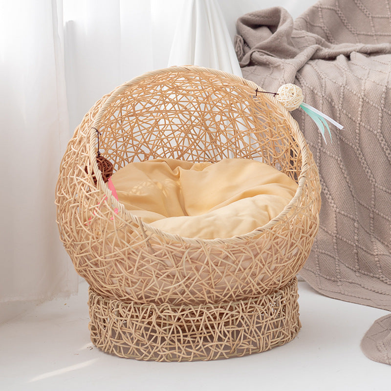 Modern cat bed made of natural handwoven