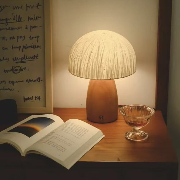 Modern mushroom-shaped table lamp