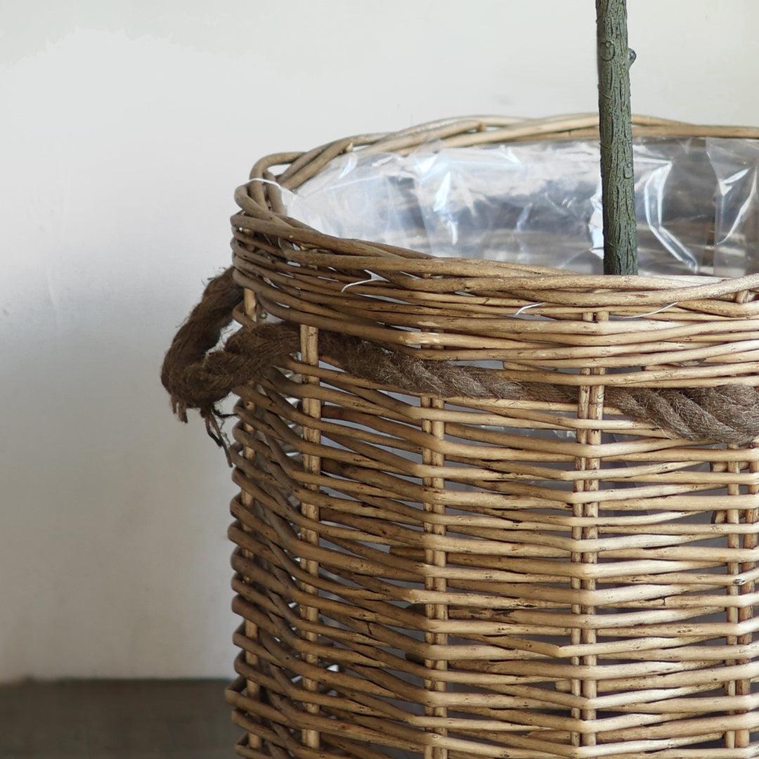 Storage basket