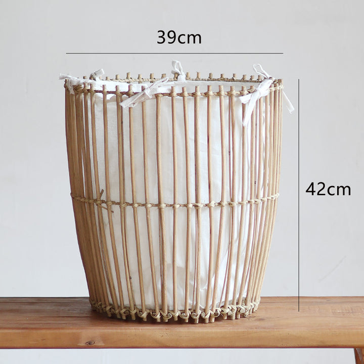 Basket with cotton lining