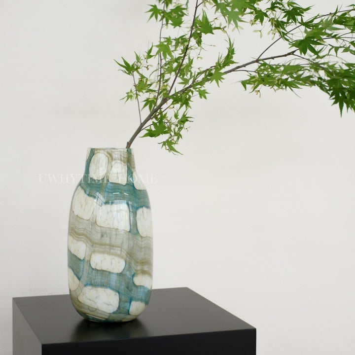 Hand-Glazed Crackle-Effect Ceramic Tabletop Vase with Organic Grid Pattern