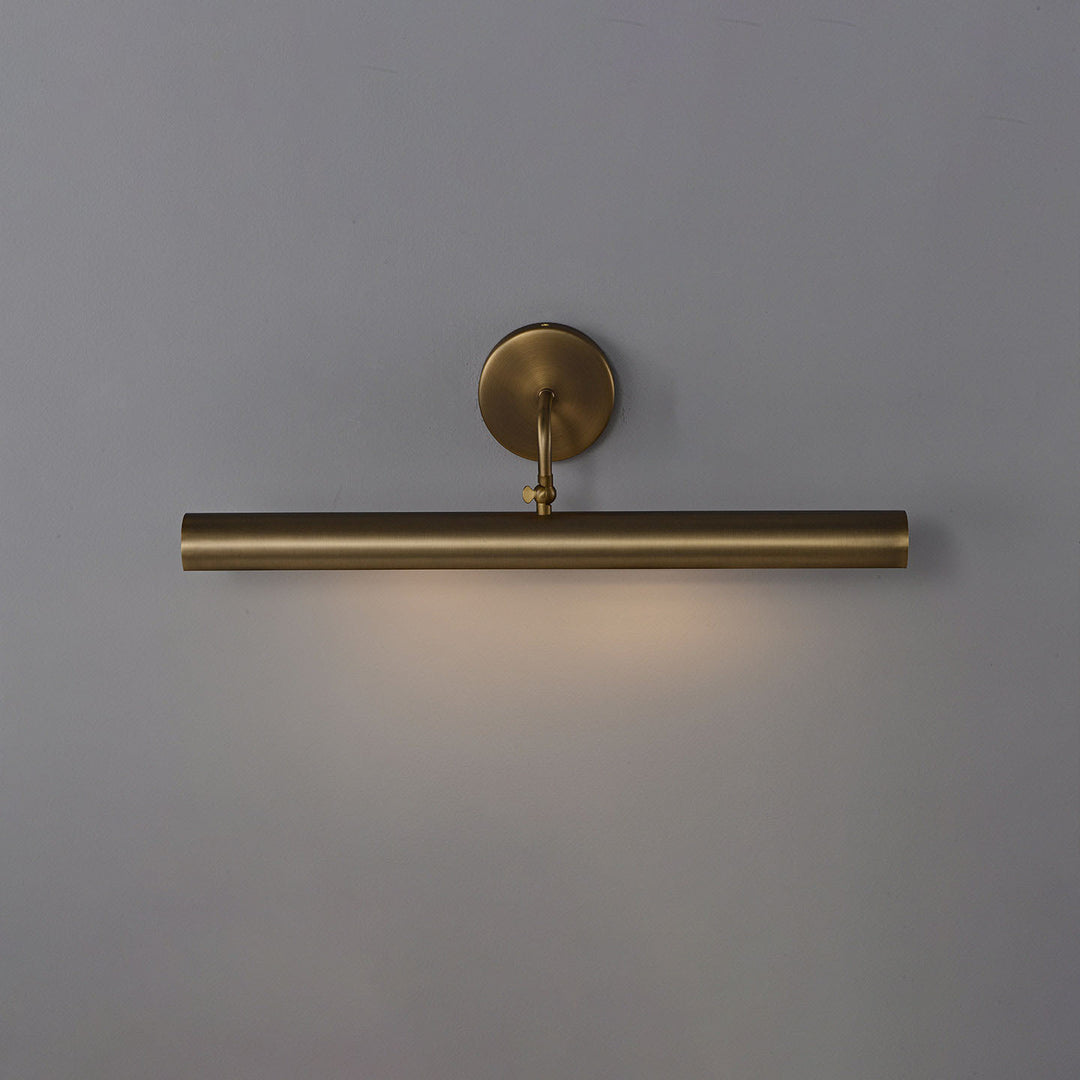 Wall-mounted picture light