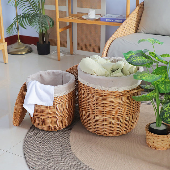Braided laundry basket with removable fabric lid