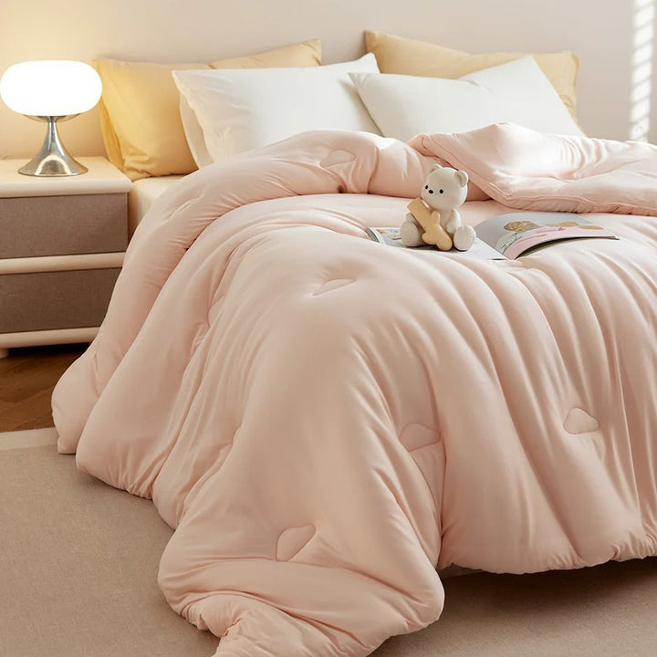 Decorative Lush Comforter Set Avarnia