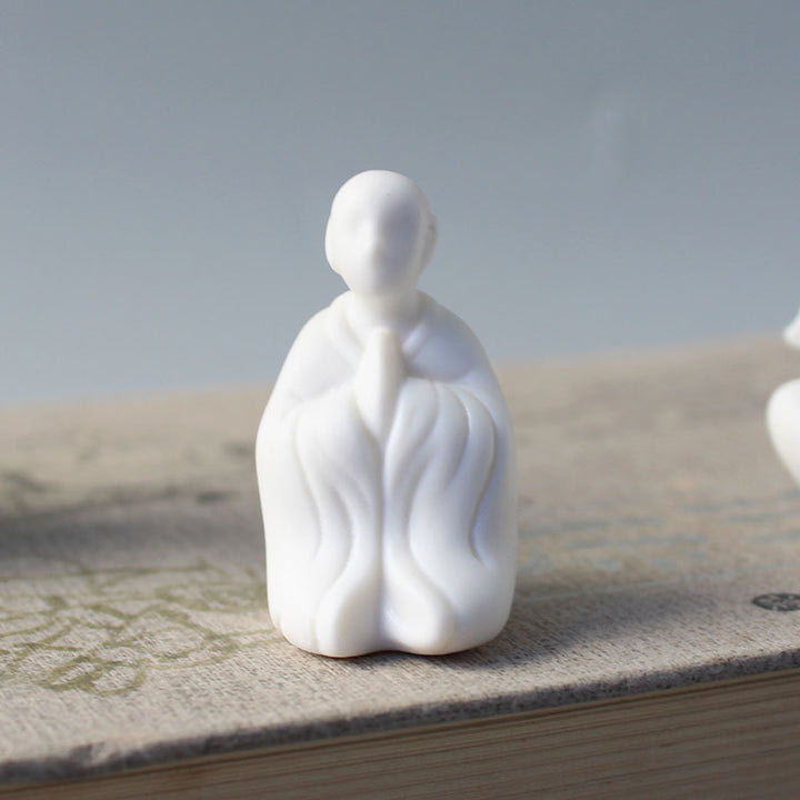 Decorative porcelain figurine