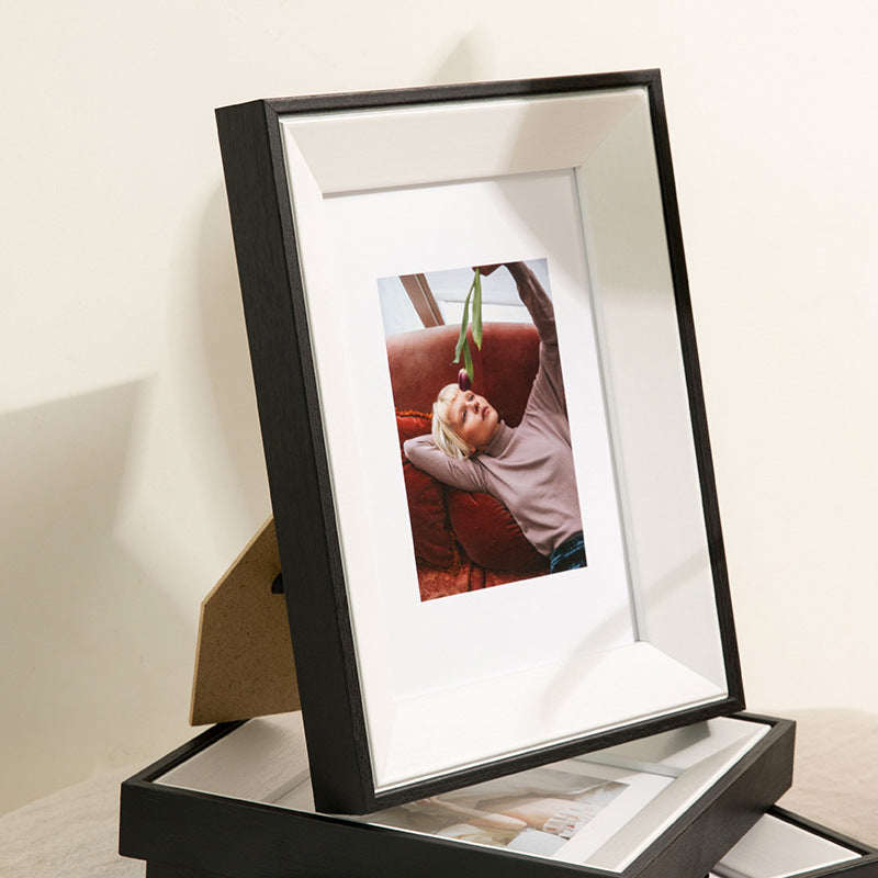 Elegant Tabletop Photo Frame for Home Display