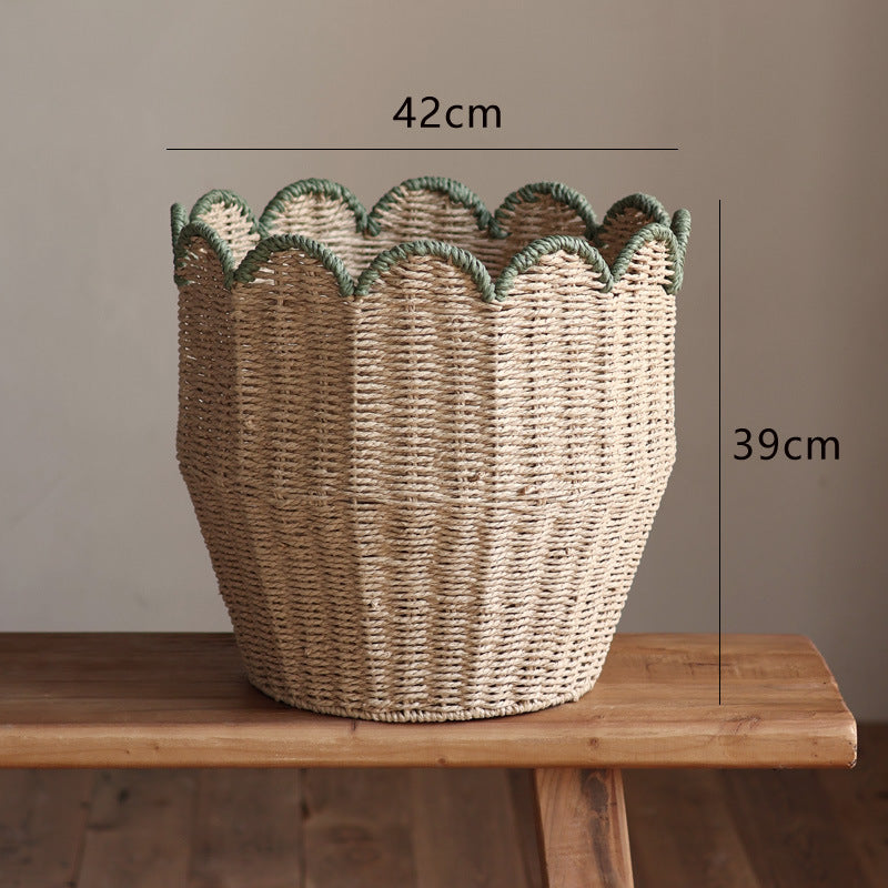 Stylish storage basket with wave edge