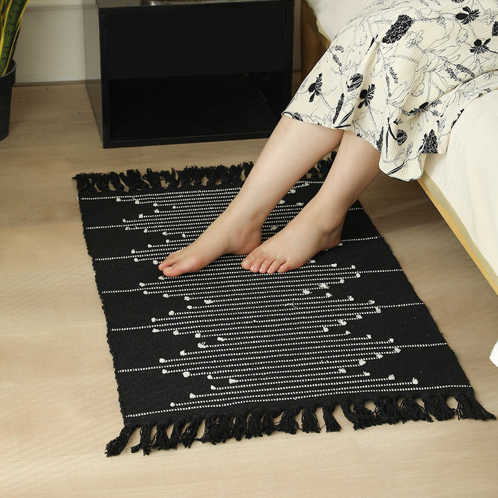 Cotton runner rug with fringes and geometric texture pattern
