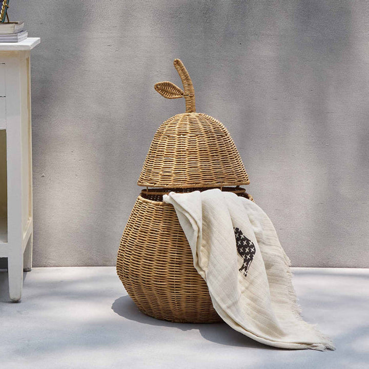 Playful decorative basket in pear shape