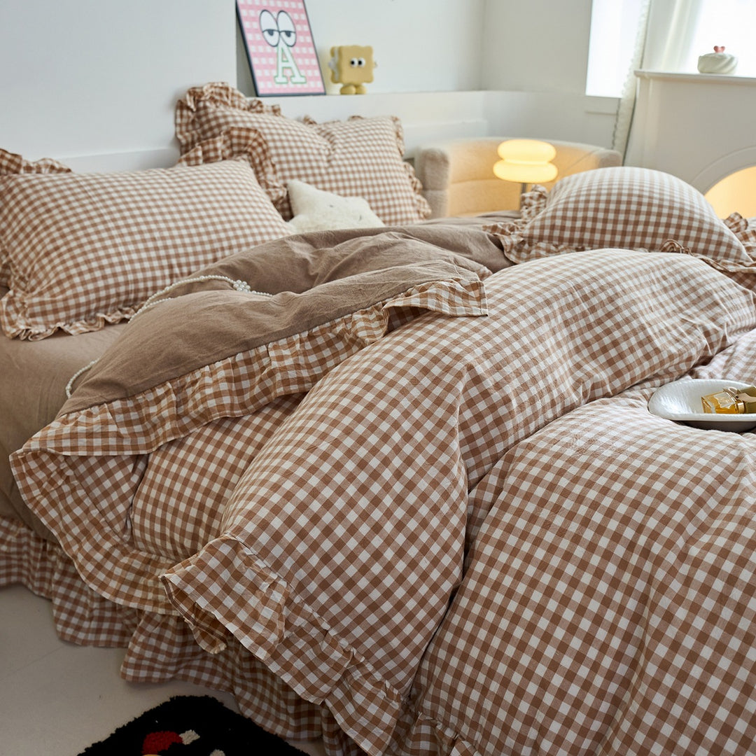 Decorative Gingham Patterned Ruffled Bedding Set Avarnia