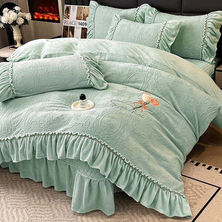 Luxurious Embroidered Bedding Set