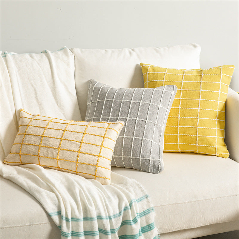 Woven decorative cushion cover made of cotton-linen with raised checkered pattern and concealed zipper