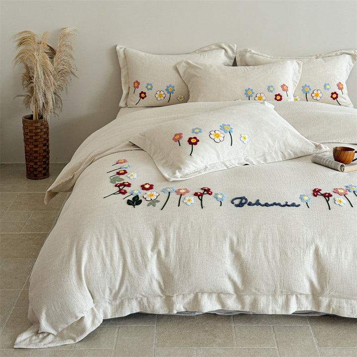 Decorative Embroidered Floral Bedding Set Avarnia