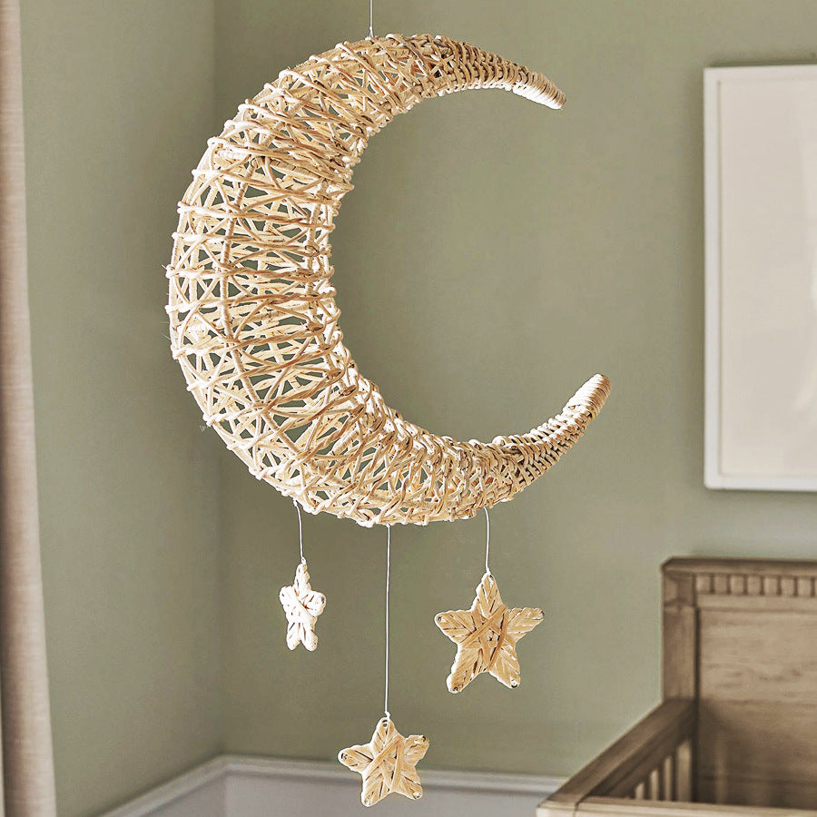 Stylish pendant light made of woven material