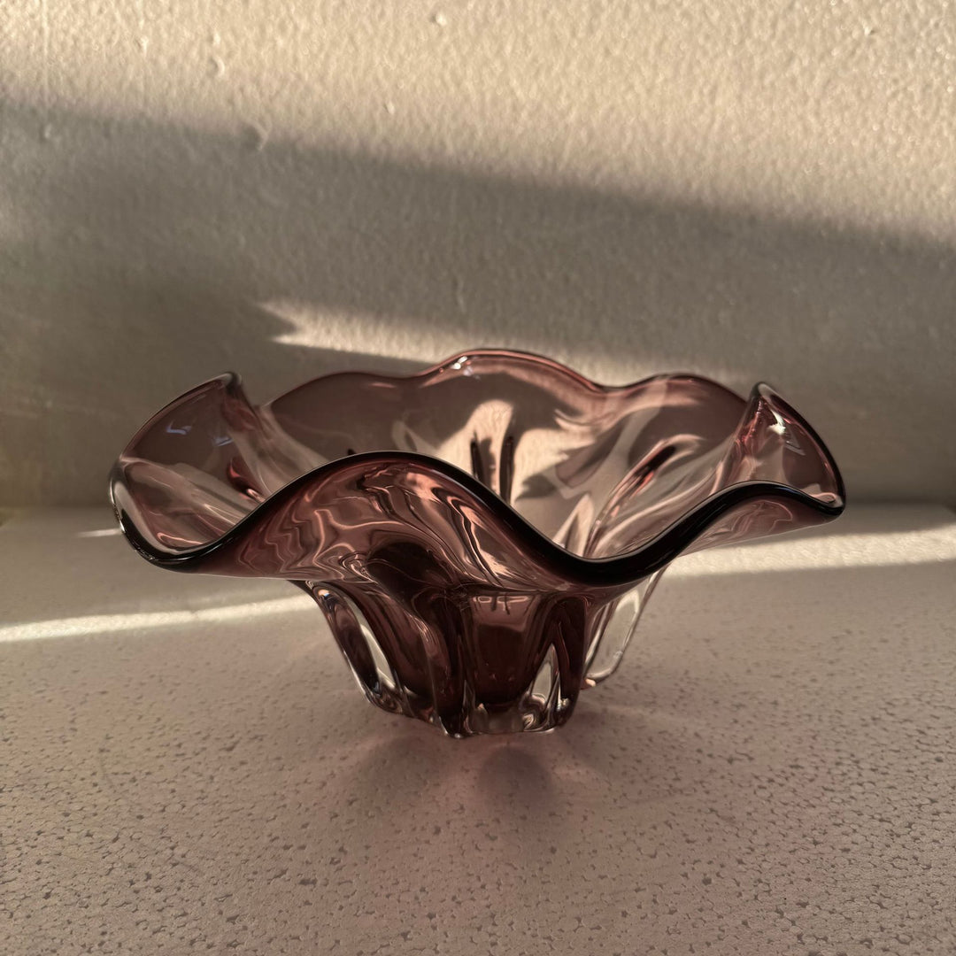 Artisanal Fluted Gradient Mouth-Blown Glass Decorative Centerpiece Bowl