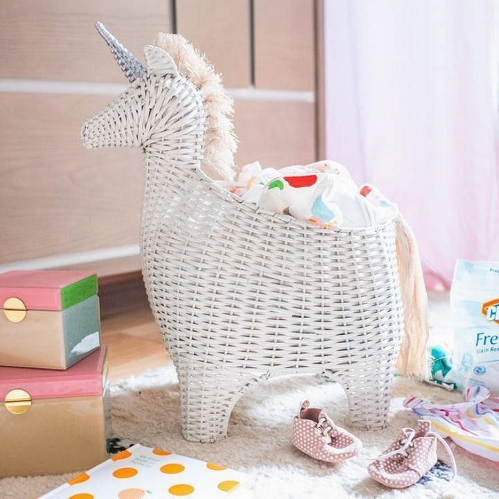 Playful decoration basket in unicorn design