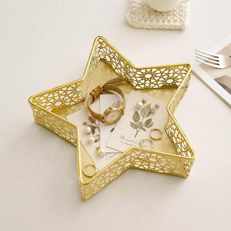 Elegant metal candle holder