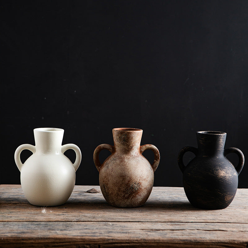 Artisanal flower vase