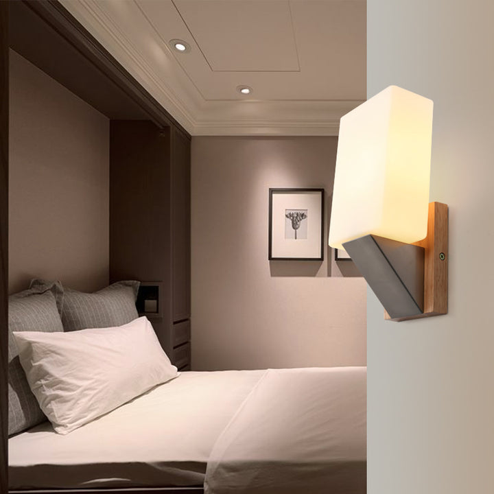 Wall lamp