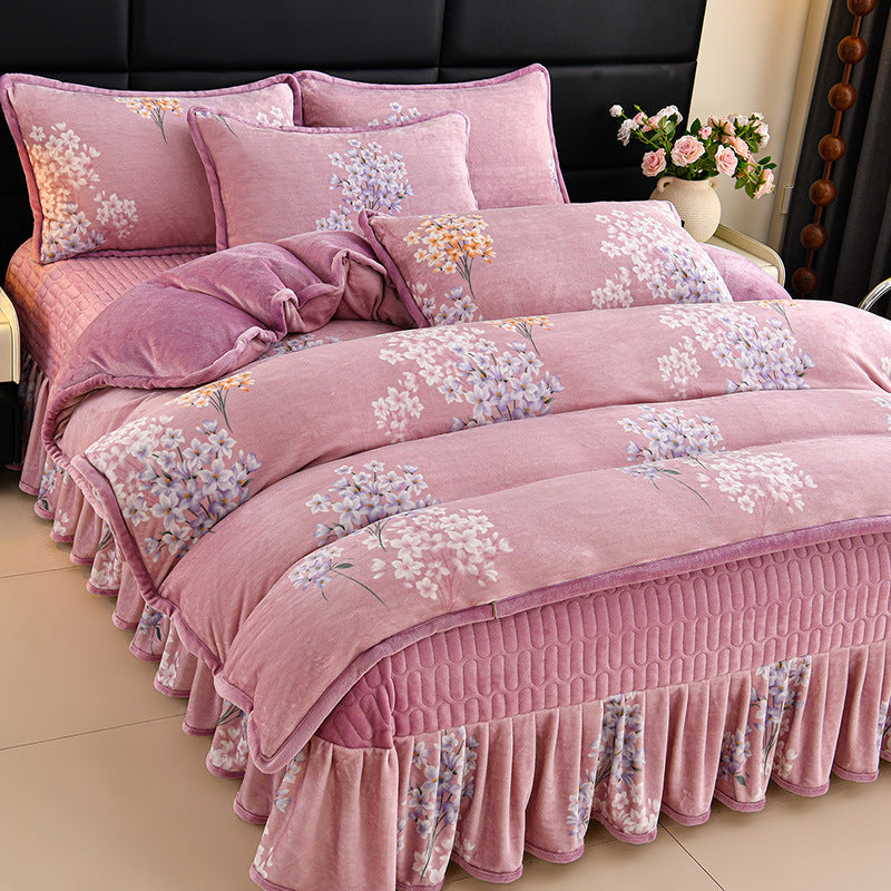 Luxurious Floral Embroidered Bedding Set