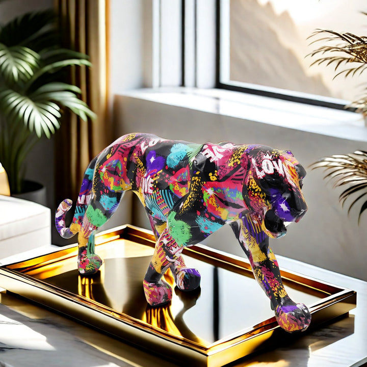 Decorative leopard figure made of resin