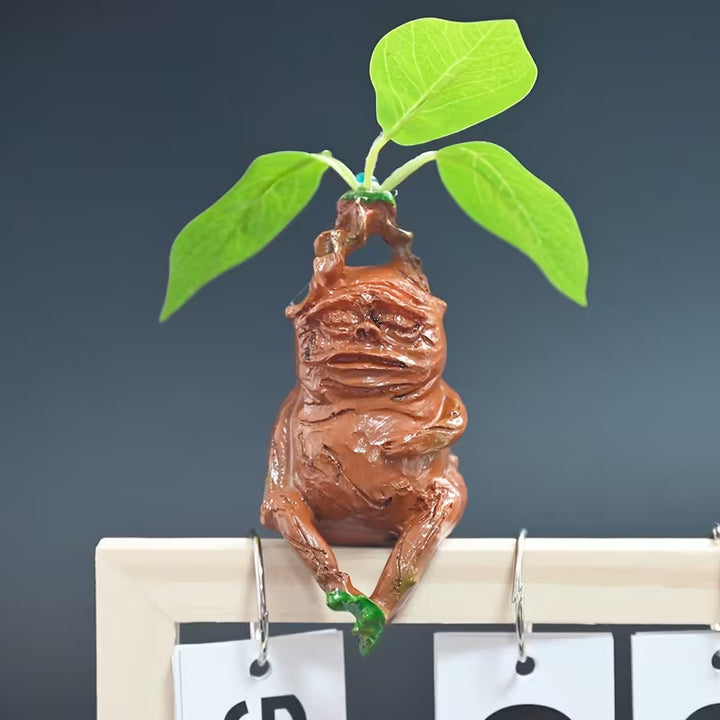 Frog-Shaped Phone Holder