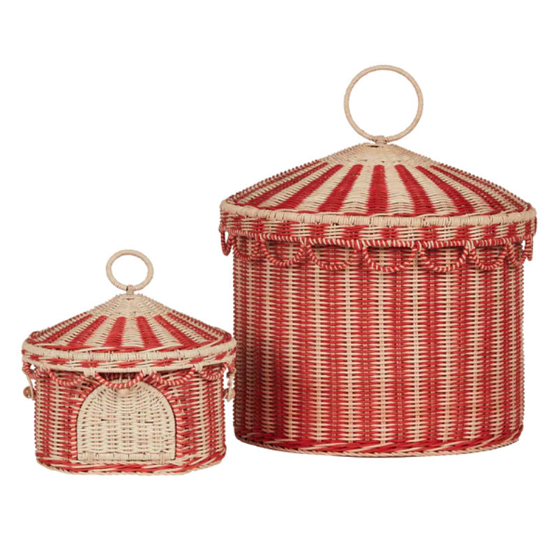 Playful cat basket in circus design