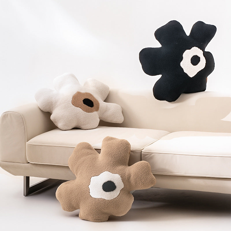 Cozy Decorative Plush Pillow in Organic Flower Shape with Tufted Center
